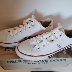 Skechers BOBS White Canvas Low-Top Sneakers with Red and Navy Accent For Women.